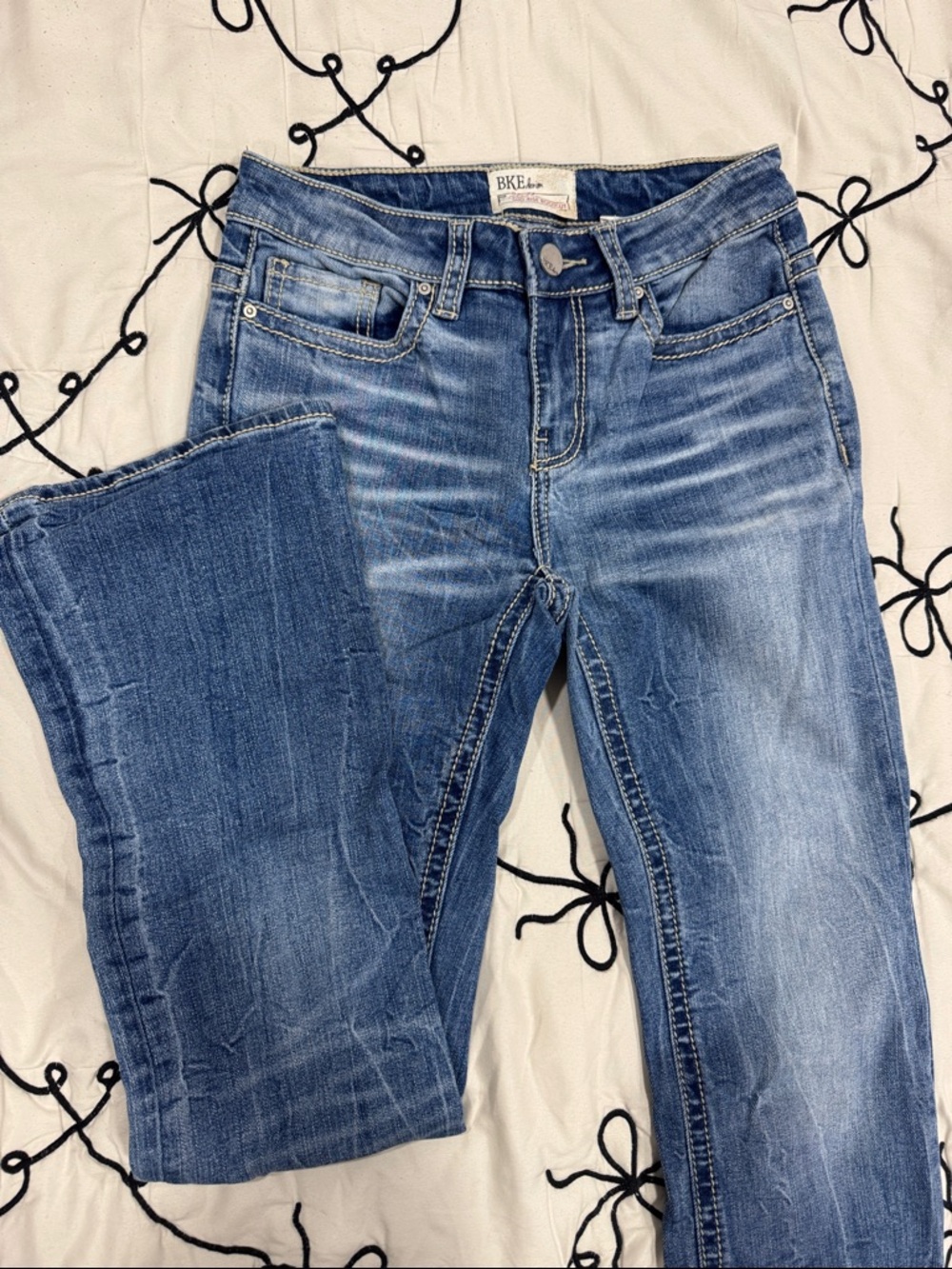 Classic Women's Blue Denim Jeans - BKE - Picture 2 of 5